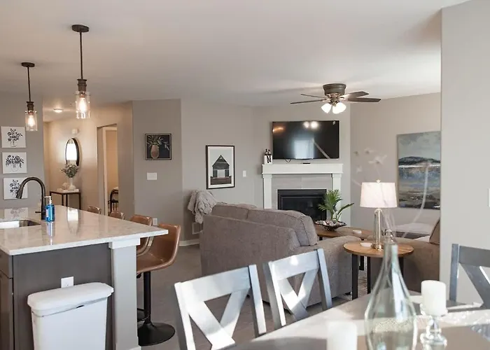 Holiday home New 2 Bed With Office In